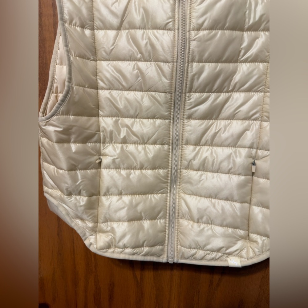 Ivory JoyLab Quilted Puffer Vest Size Medium - Picture 5 of 11